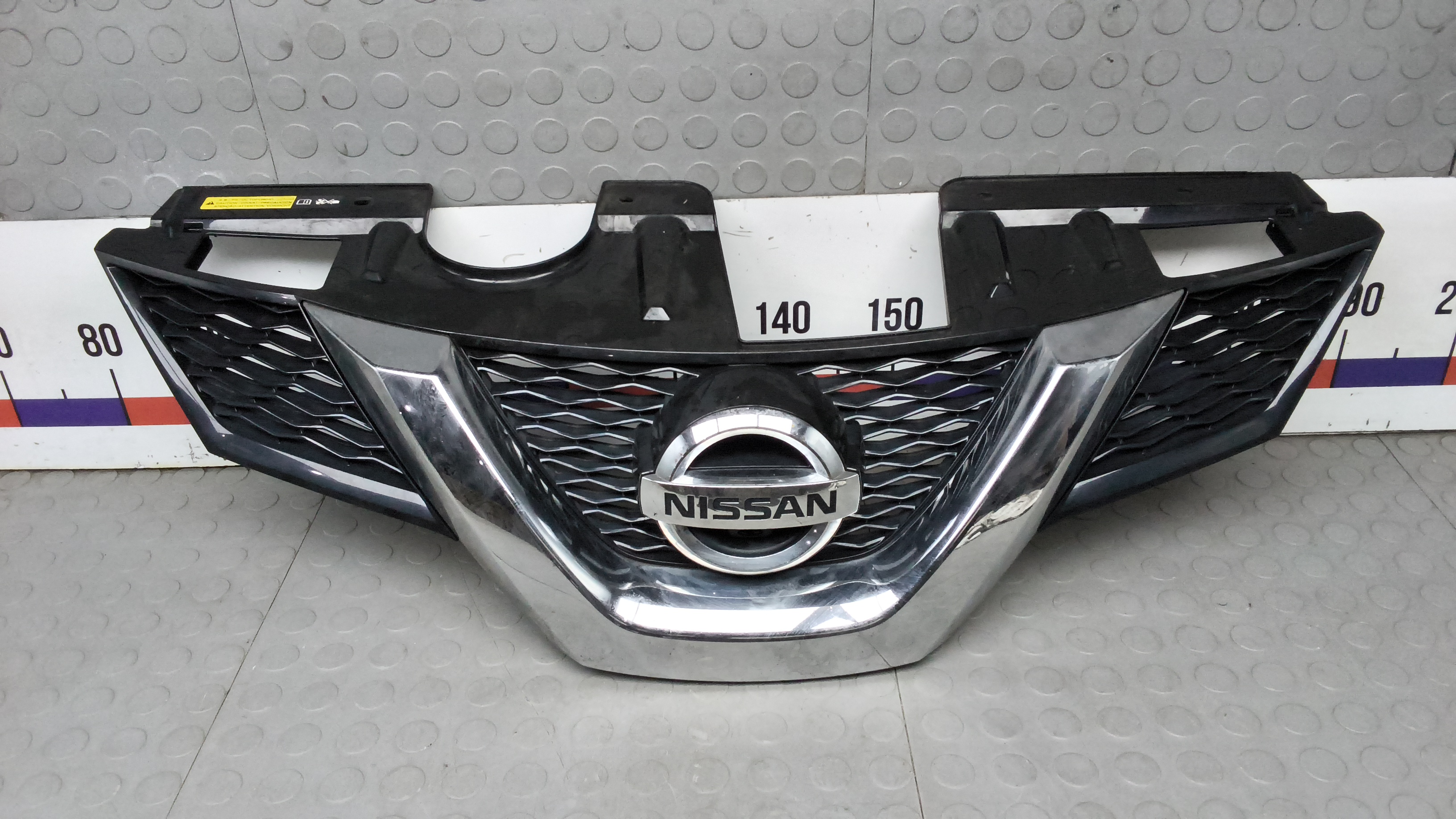 Решетка радиатора Nissan X-Trail T32