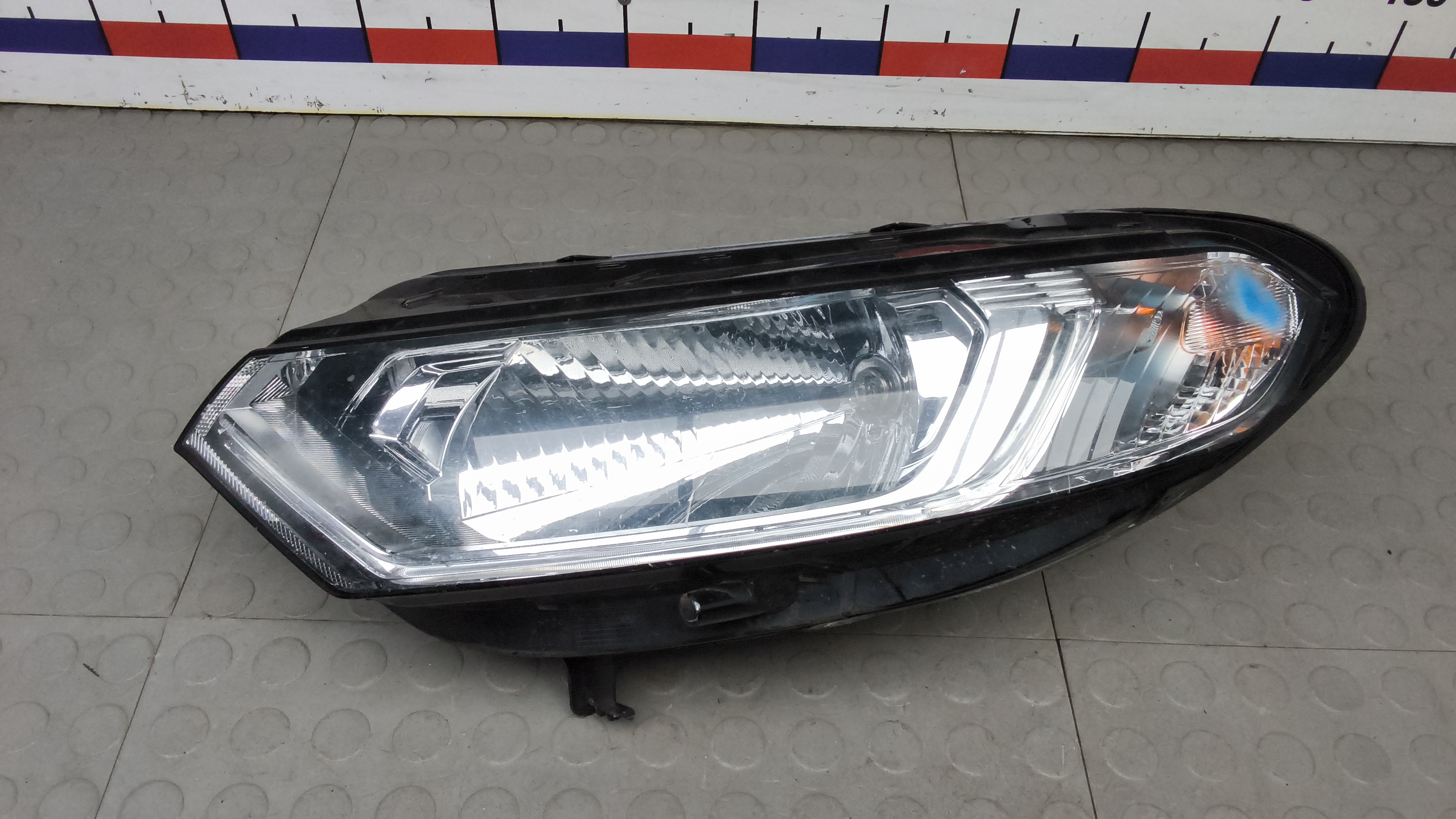 Фара левая Ford EcoSport