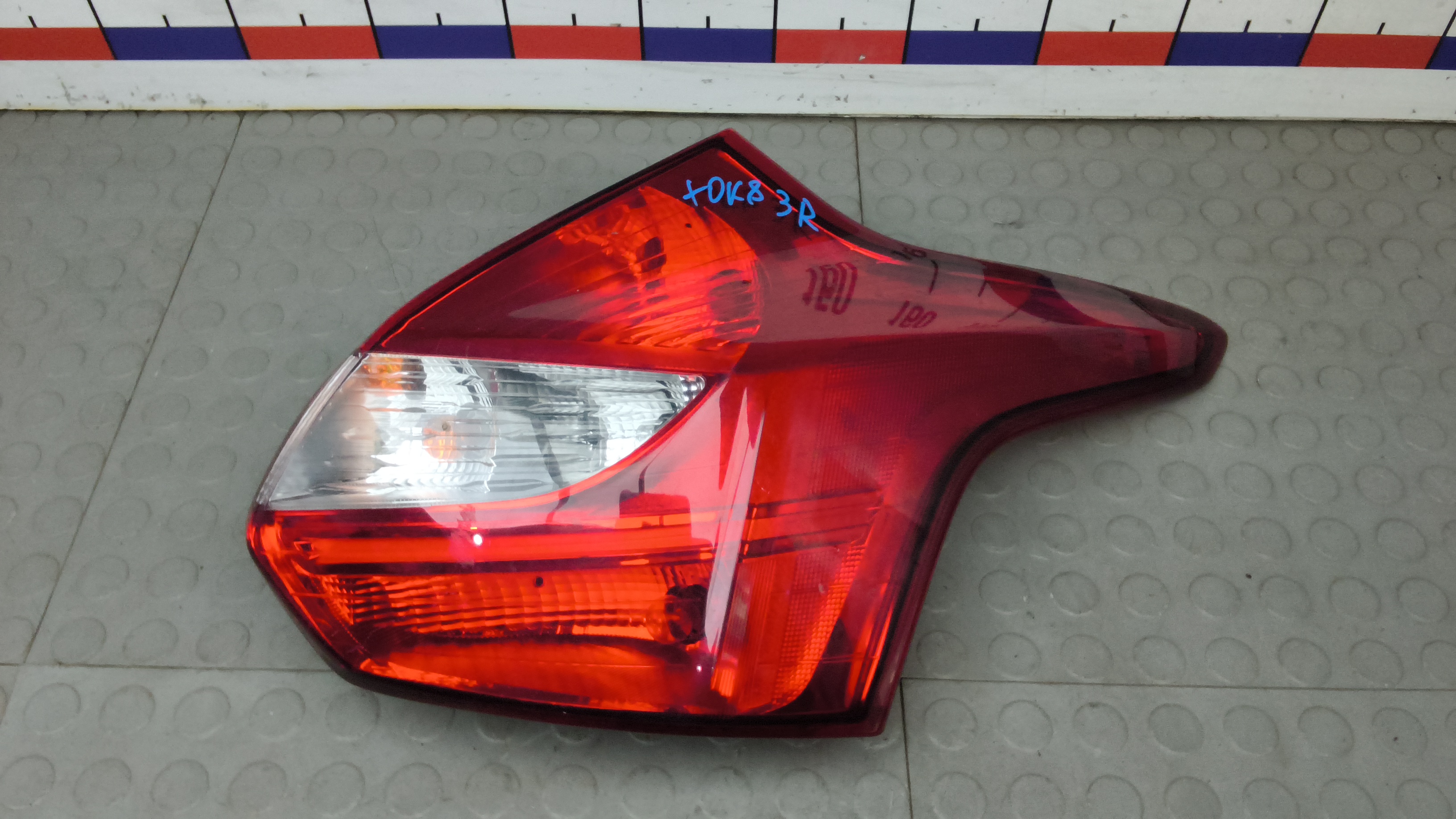 Фонарь задний правый Ford Focus 3