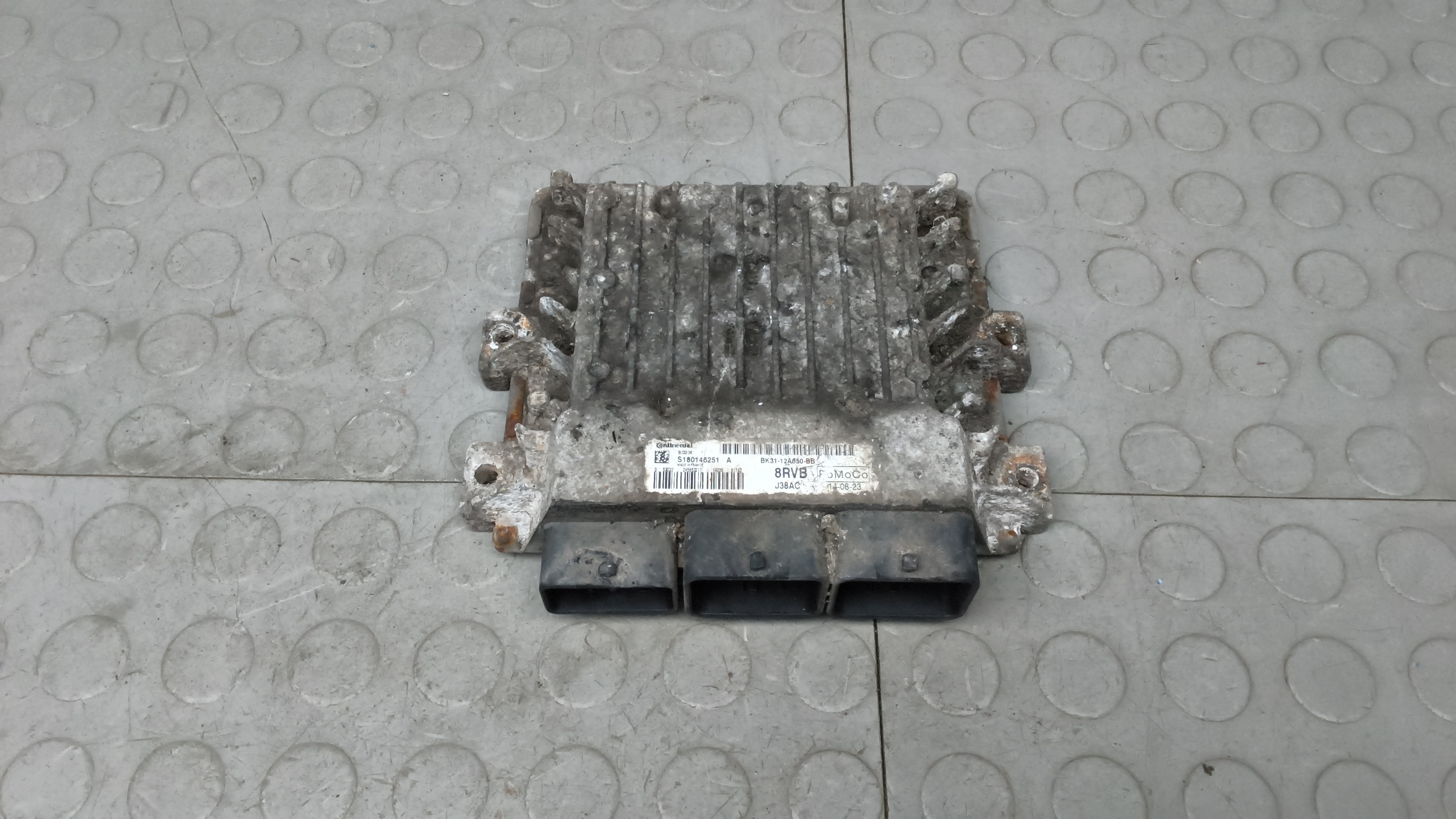 Блок управления двс Ford Transit 8