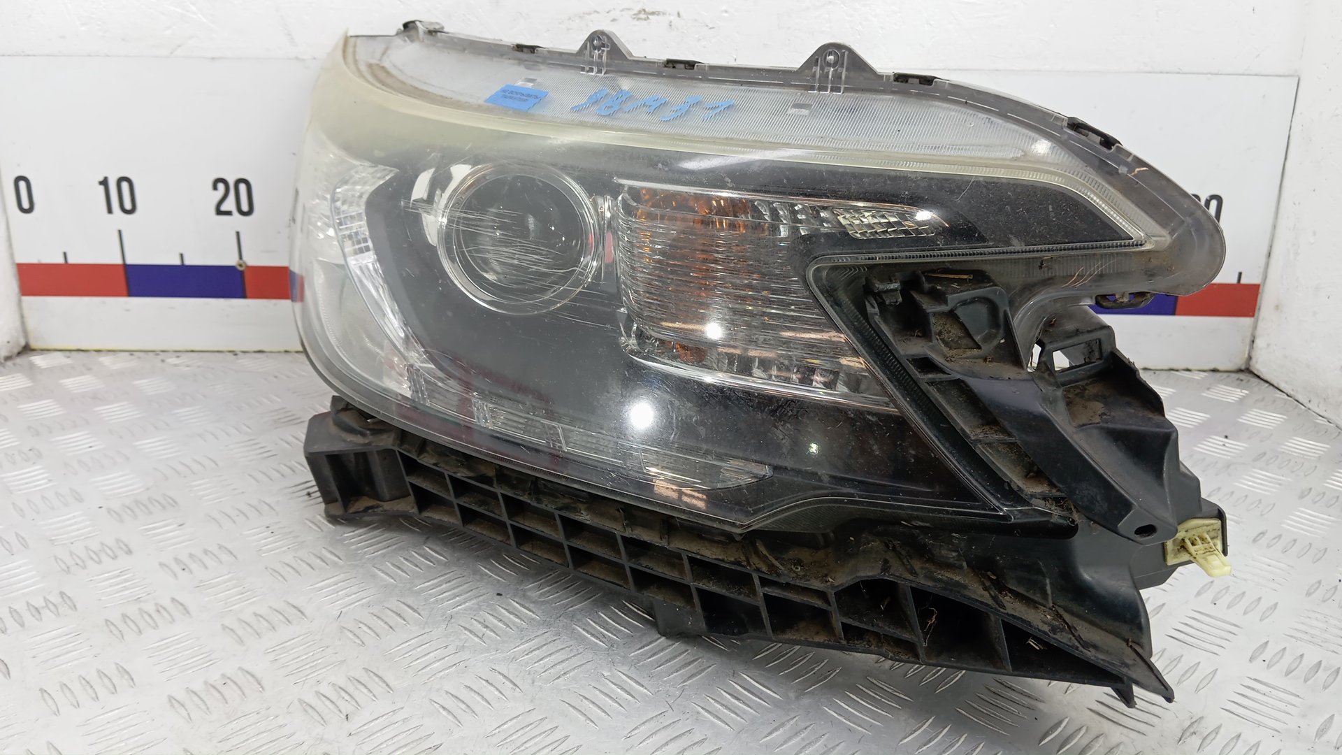 Фара правая Honda CR-V 4